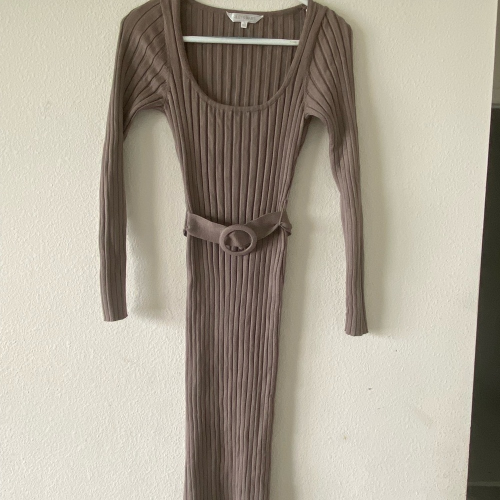 Ribbed Long Sleeve Scoop Neck Midi Dress with Belt - Taupe